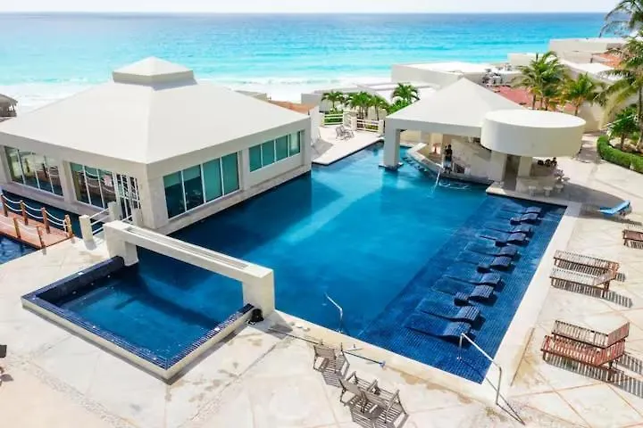 Aparthotel Solymar Beach Resort Suite 3507 Cancun